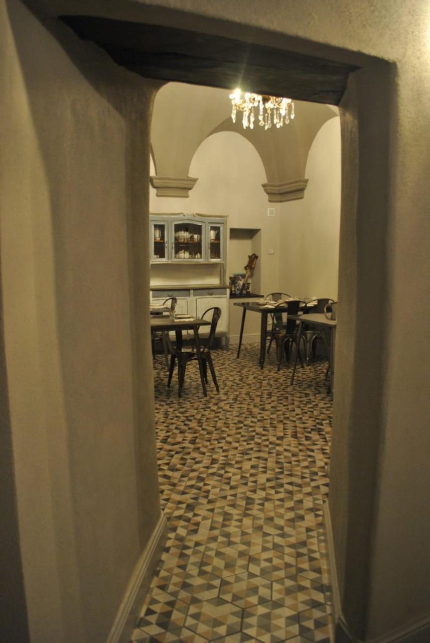 Locanda San Tomaso Affittacamere Pietra Ligure Exterior foto